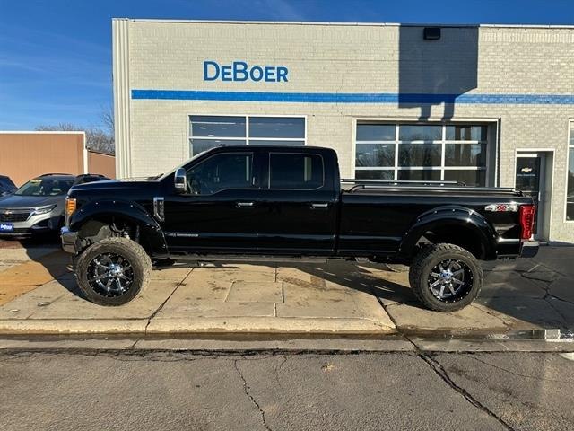 Used 2017 Ford F-350 Super Duty Lariat with VIN 1FT8W3BT2HEE26023 for sale in Edgerton, Minnesota