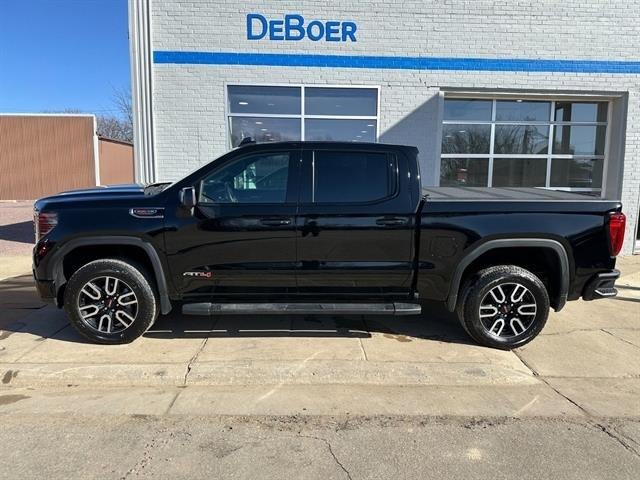 Used 2022 GMC Sierra 1500 AT4 with VIN 1GTPUEEL4NZ638452 for sale in Edgerton, Minnesota